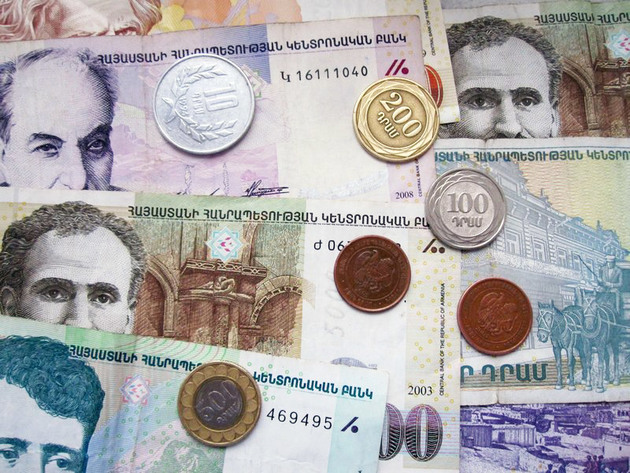 Жители Армении разуверились в стабильности цен