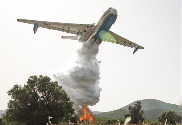 МИД Греции попросил у России еще один самолет Бе-200 для тушения лесных пожаров