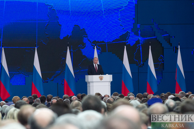 Владимир Путин вступил в должность президента России, объявив, что страна вступает в новый этап развития