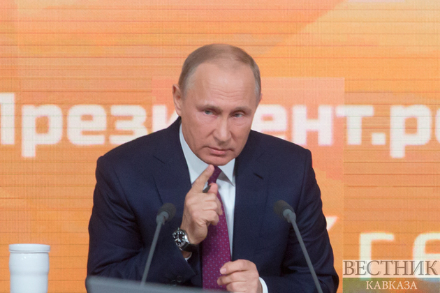 Путин и Назарбаев сели за стол переговоров