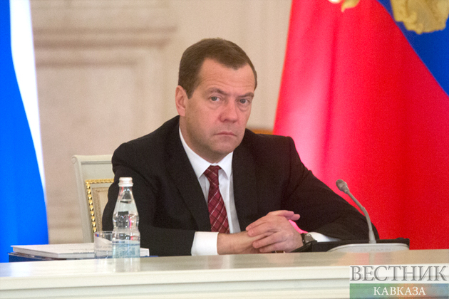 Свой юбилей Медведев проведет на работе