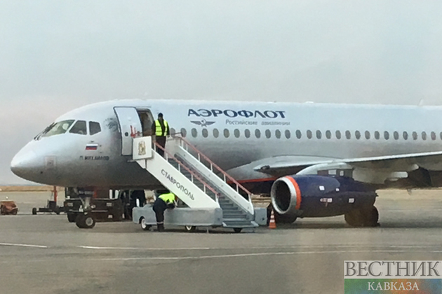 Sukhoi Superjet следовавший в Астрахань совершил аварийную посадку в Москве