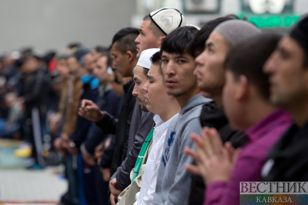 В Москве более 170 тысяч мусульман торжественно отметили Ураза-байрам