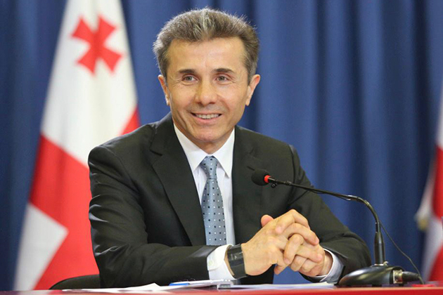 Премьер Грузии попросил Саакашвили съехать из президентского дворца