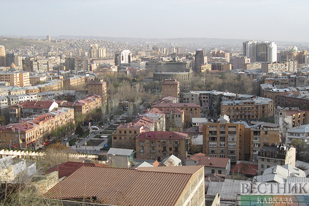 Более 800 военных Армении получили служебные квартиры