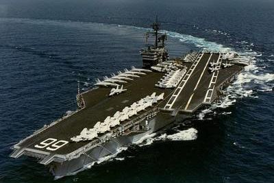 Ударная группа ВМС США вошла в Персидский залив 