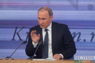Путин и Магомедов обсудили будущее Дагестана на земле и на море.