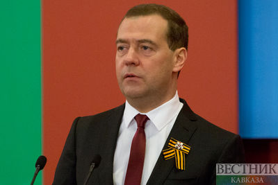 В современной России появился первый партийный глава правительства